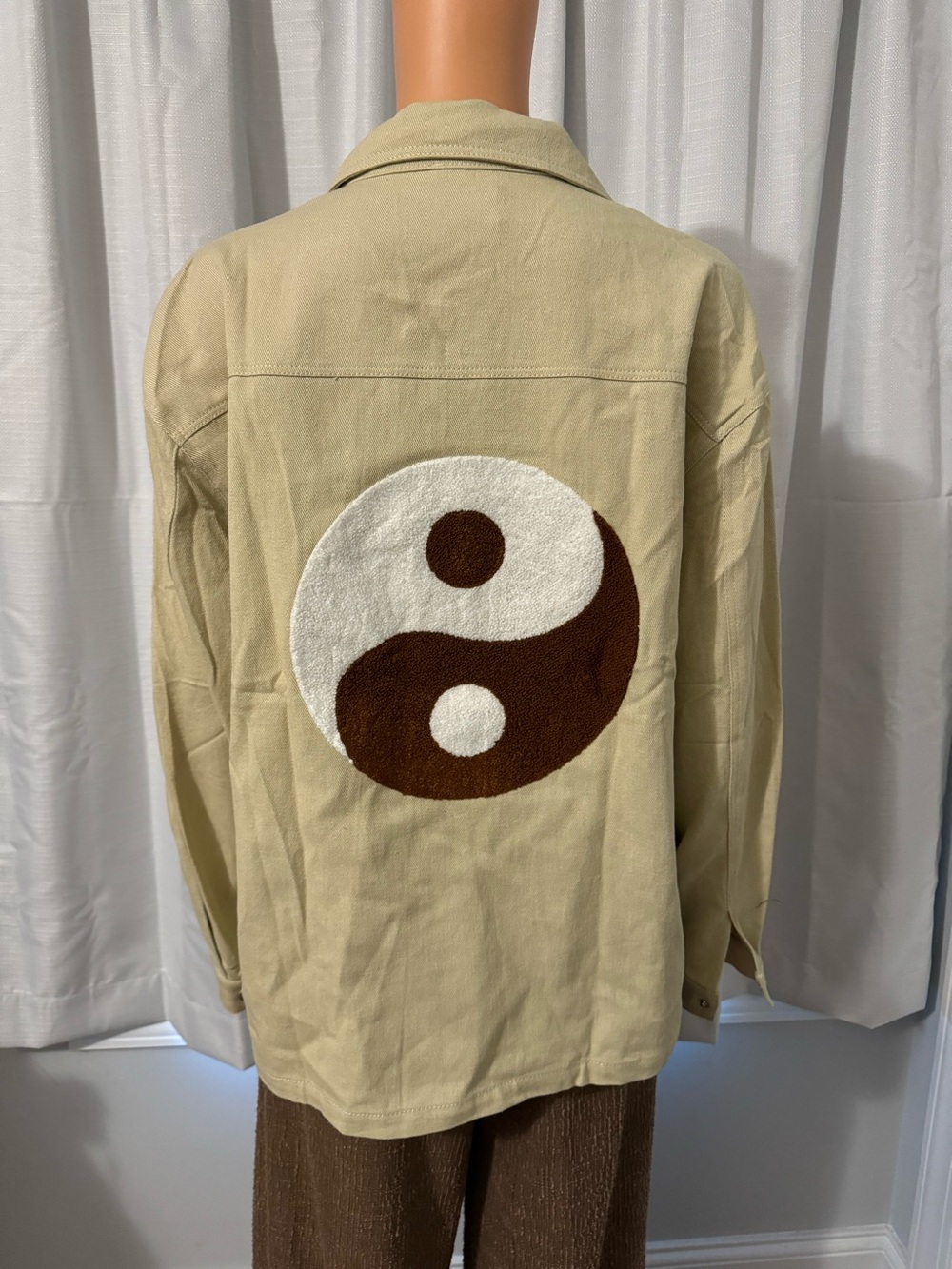 Cool And The Why size S beige snap front embroidered ying yang jean jacket new